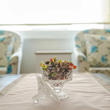 Lejlighed & Hizmetleri *